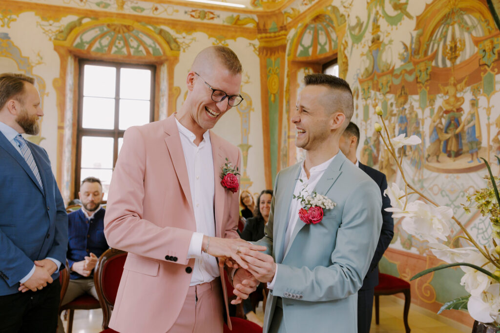 Standesamtliche Trauung homosexuelles Hochzeitspaar