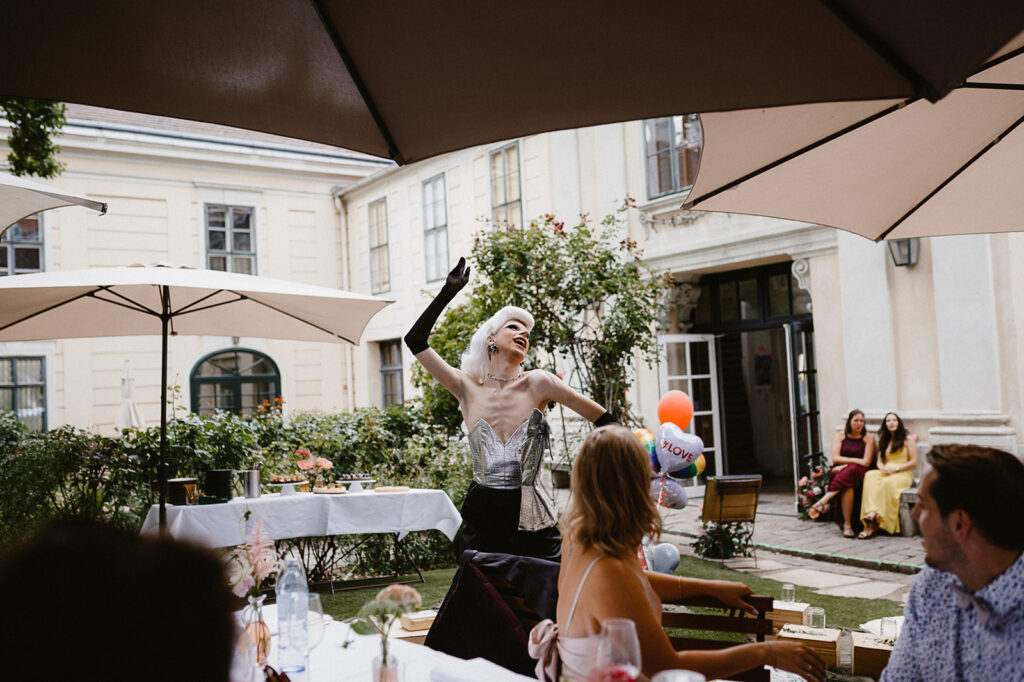 Hochzeitsentertainment mit Drag Queen